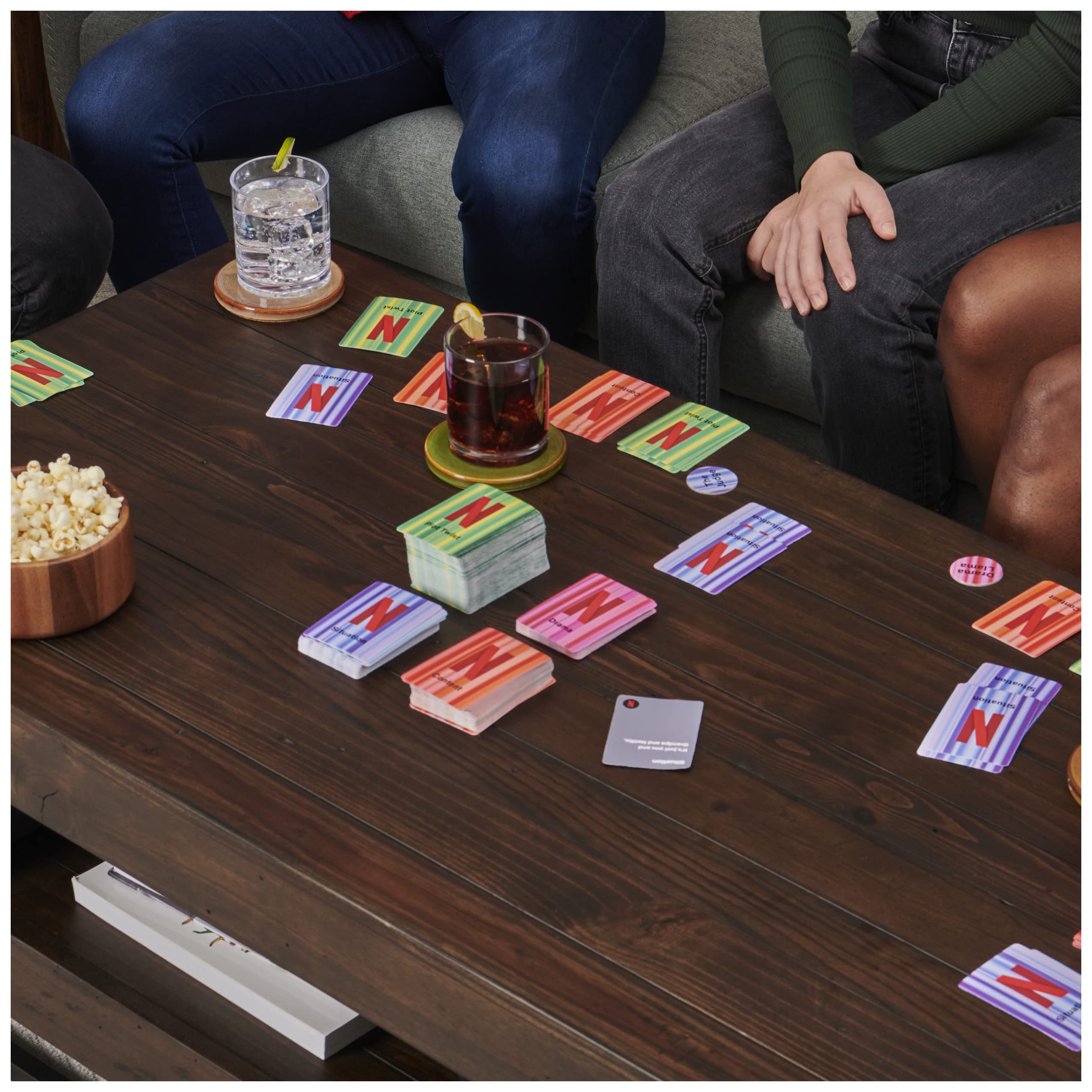 Spin Master Netflix Trending Now Card Game Board Game with Funny TV Show Cards Spin Master