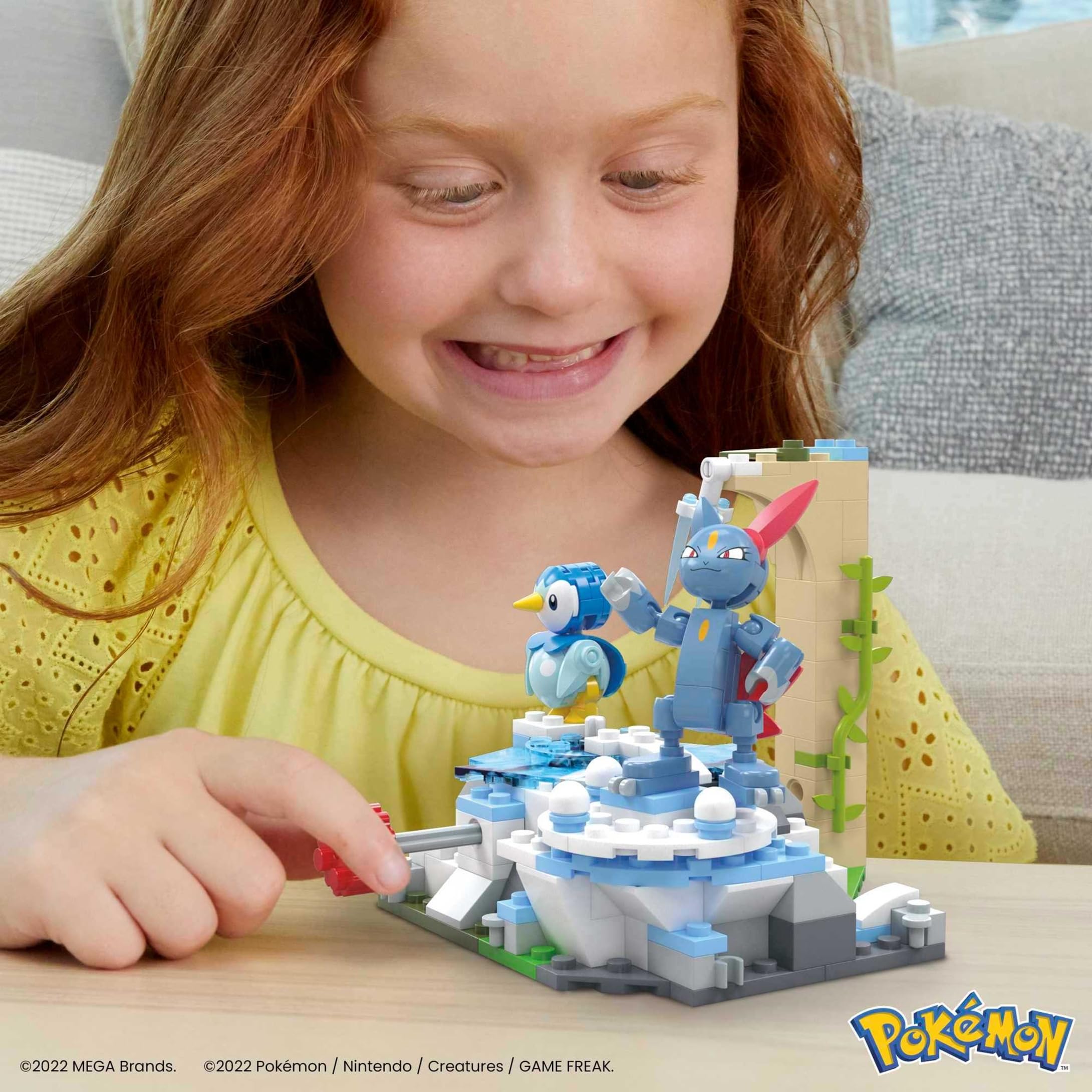 MEGA Pokemon Piplup and Sneasel's Snow Day Building Toys Mega Brands