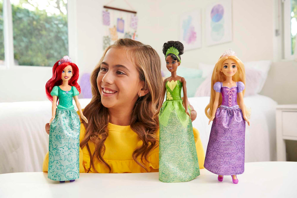 Mattel Disney Princess Toys, Tiana + Rapunzel + Ariel, Pack of 3 Fashion Dolls with Sparkling Clothing and Accessories