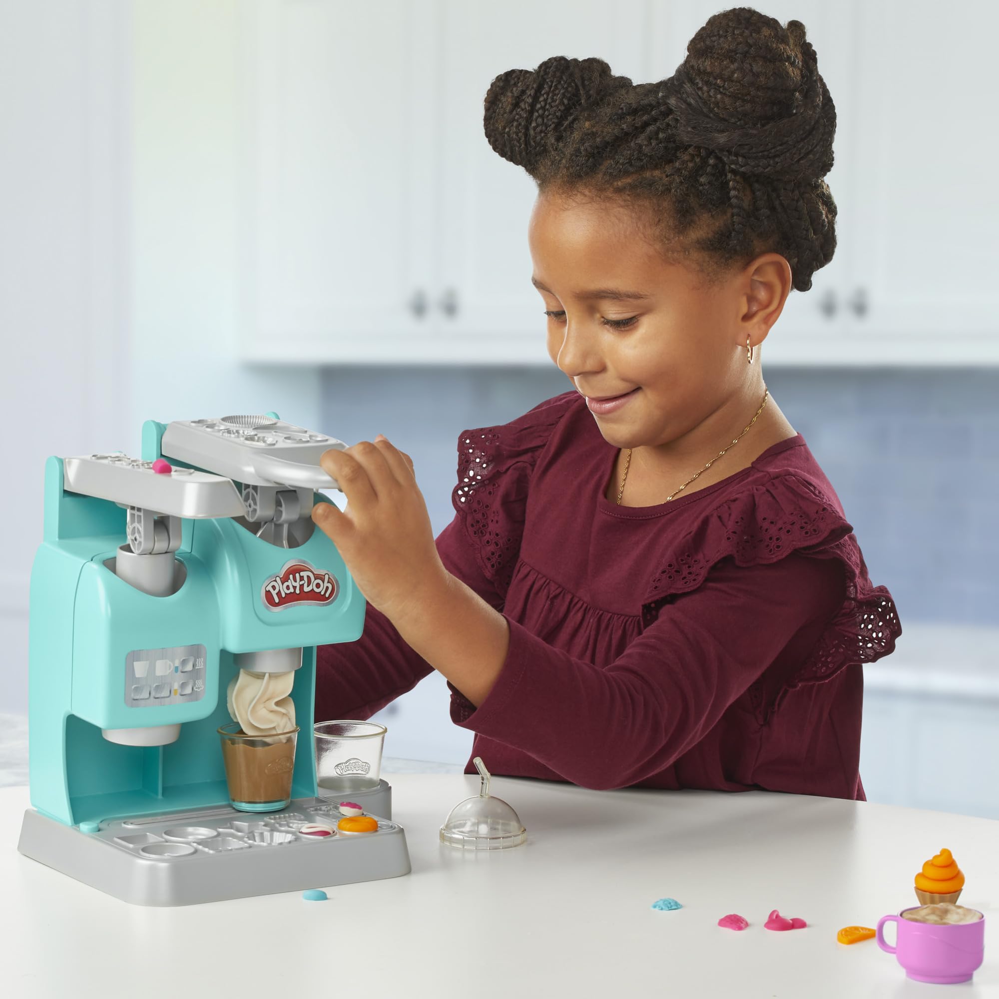 Play-Doh Kitchen Creations Super Colourful Cafe Play Food Coffee Toy With 20 Accessories And 8 Pots