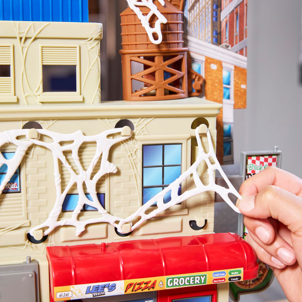 Hasbro Marvel Spider-Man VenomVersus Web Slinging City Playset