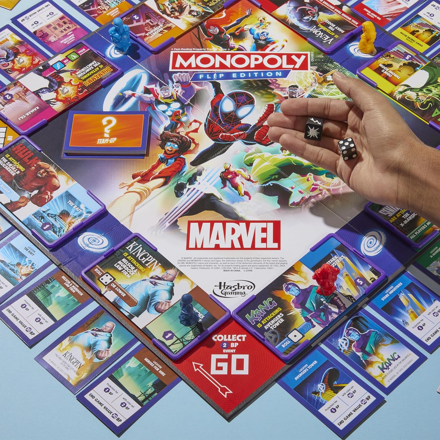 Hasbro Gaming Monopoly Flip Edition: Marvel, Strategy Board Game