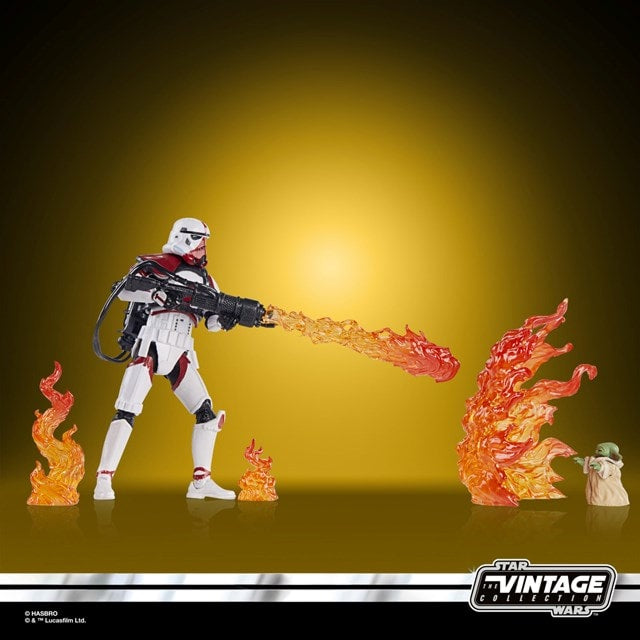 Hasbro Star Wars The Vintage Collection Deluxe Incinerator Trooper & Grogu