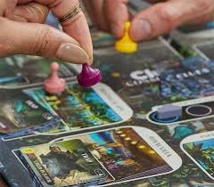 Cluedo Conspiracy Board Game – Bluffing & Secret Roles