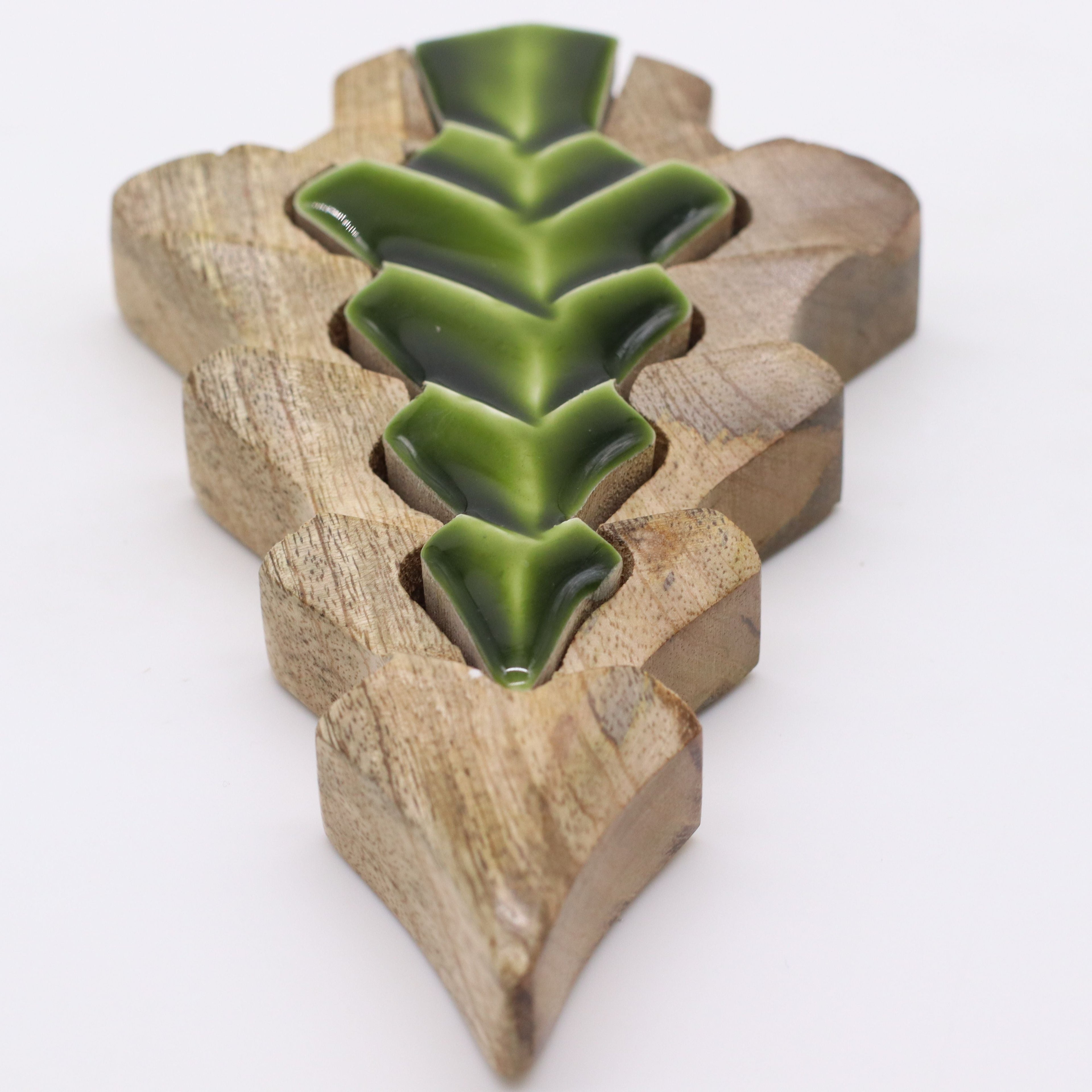 Lost in the Forrest - Small Tree in a Tree Wooden Decoration - 15x10cm AW-Dropship