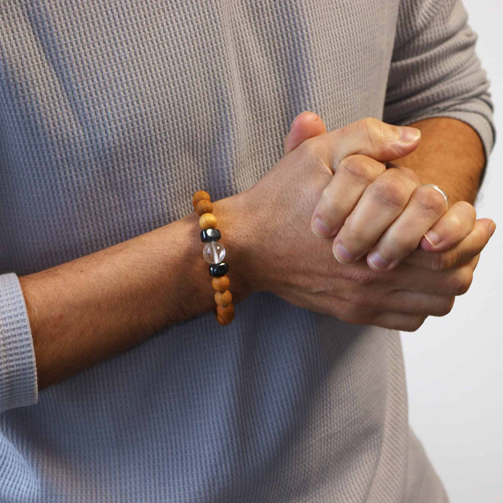 Cedarwood and Clear Quartz Crown Chakra Bangle